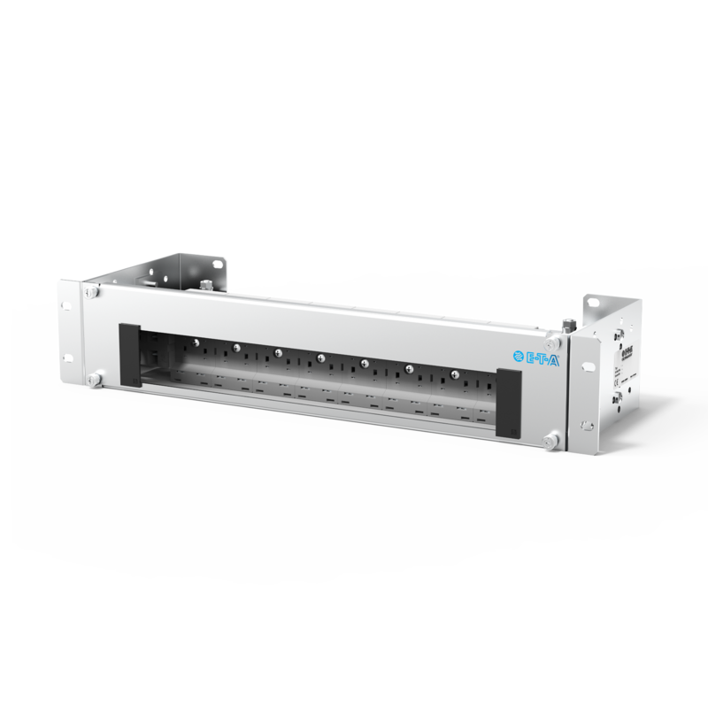 Typ Economy Power-D-Box® von E-T-A: Die Economy Power-D-Box® ist ein kompaktes Stromverteilungssystem in 2 HE aus Aluminium.