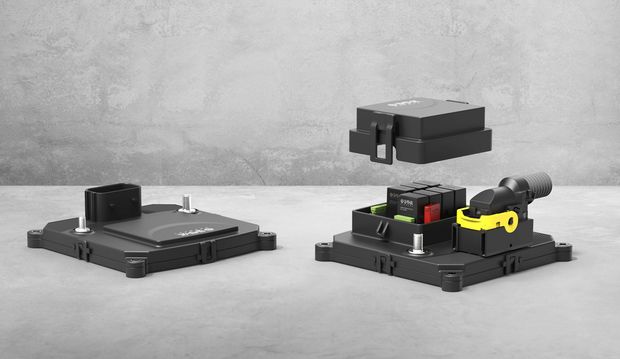 Image for page 'SCS200 – The intelligent and compact power distribution'